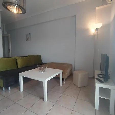 Traveler Homes 2 Apartment *