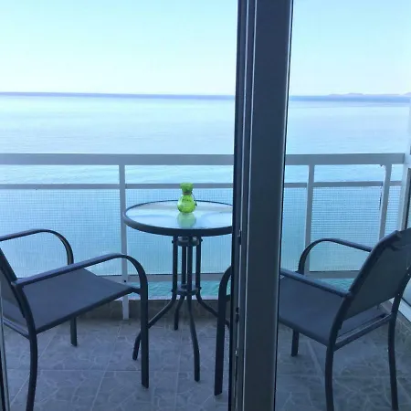 Traveler Homes 2 كافالا